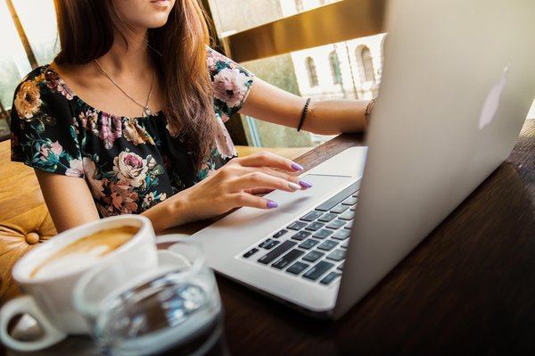 Travailler seul : 10 métiers qui offrent indépendance et flexibilité